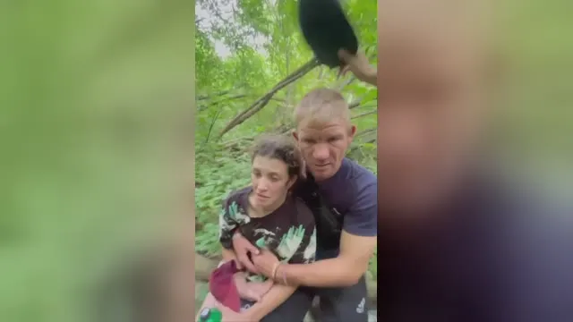 Русскую пару закладчиков жестоко наказали спортики, подругу выебали